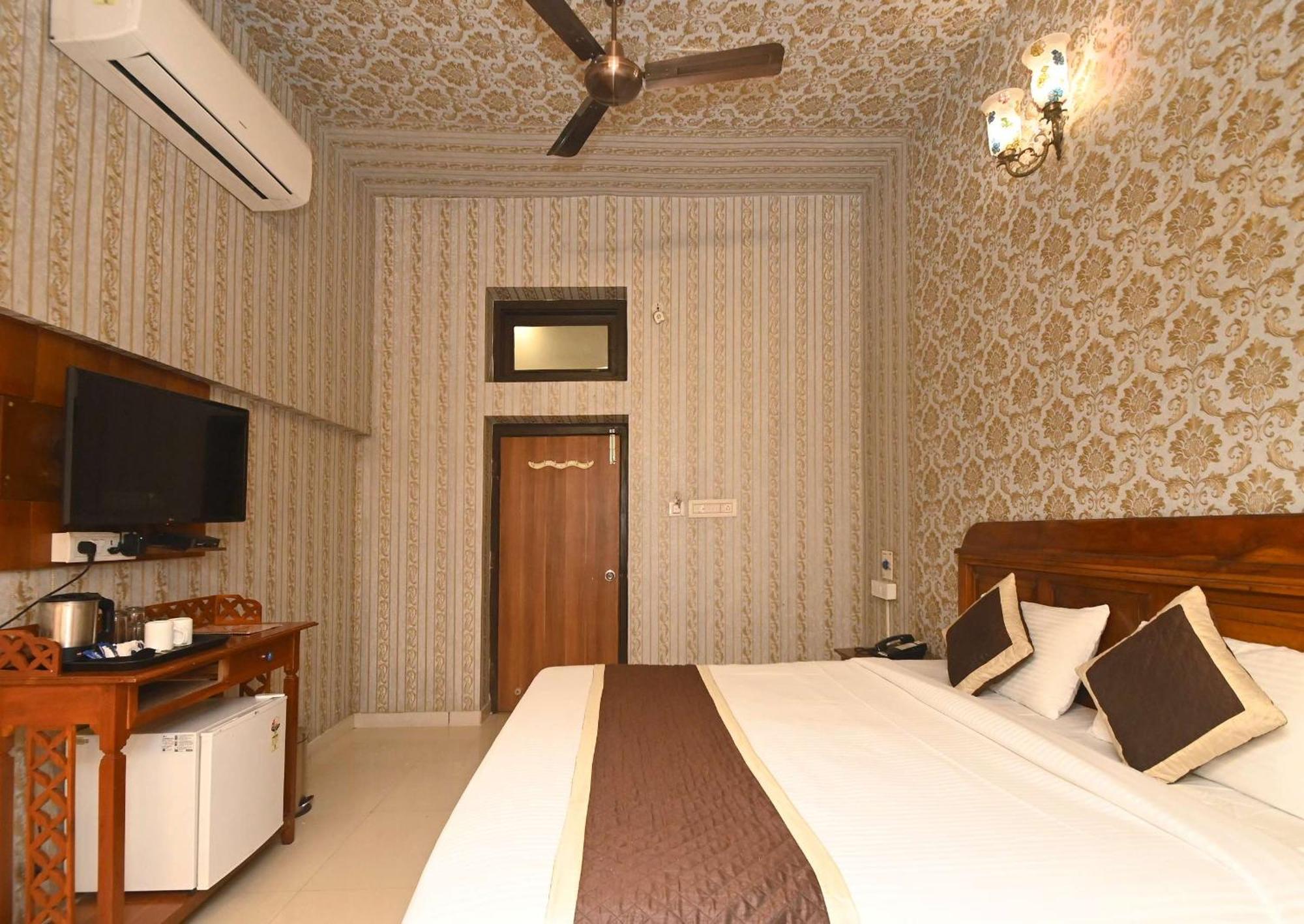 Virasat Mahal Heritage Hotel-Jaipur City Center Exterior foto